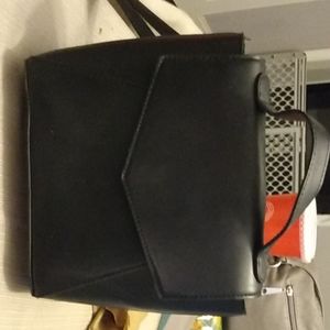 Black shoulder purse